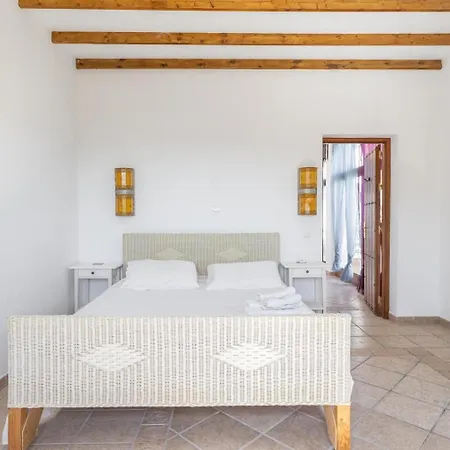 Casa Laura Holiday home *